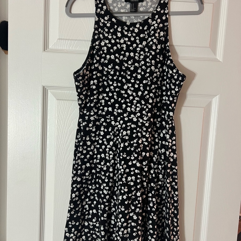 Forever 21 Black Midi Dress with White Floral Print